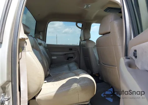 2002 Chevrolet Silverado 2500Hd Lt из США, поврежденный, VIN 1GCHK23U62F247742